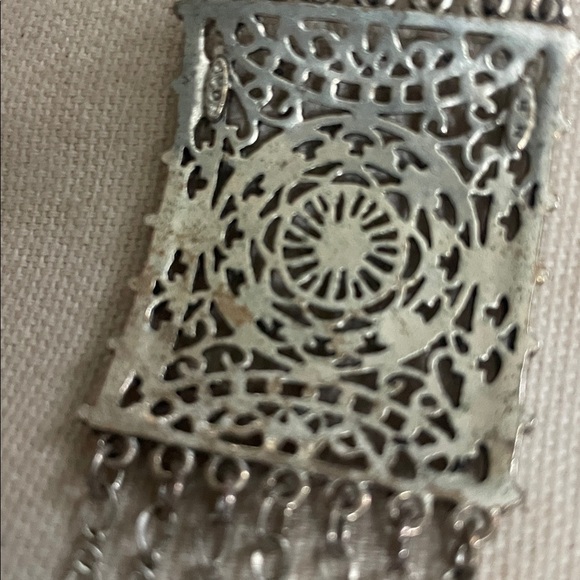 Vintage Victorian style Elegant Silver-tone and Green Bracelet - Picture 5 of 6